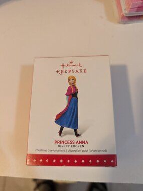 Hallmark Princess Anna ornament, NWT